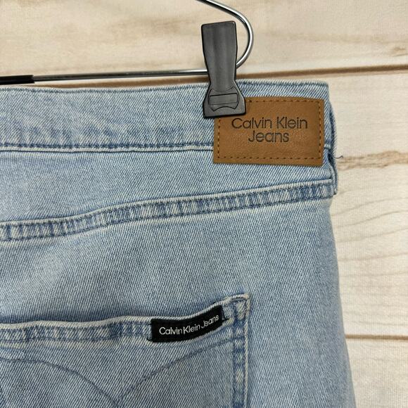Calvin Klein Jeans Distressed Raw Hem High Rise Skinny Jeans Size 33 - Picture 8 of 13
